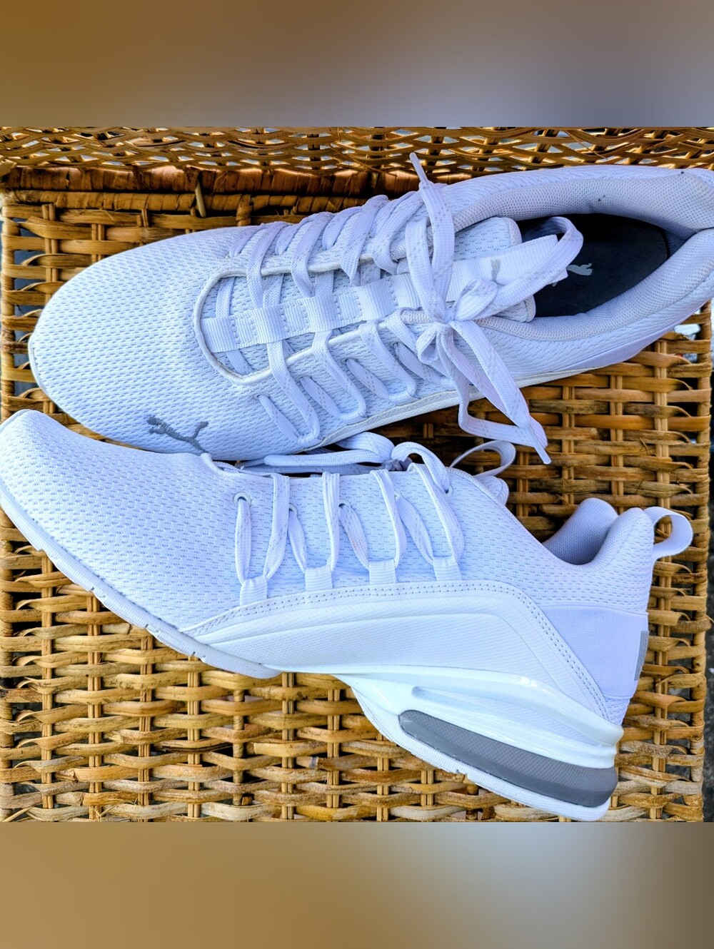PUMA Axelion Refresh sneakers 10.5 White/Silver Blanc/Argent – Homme Espadrille